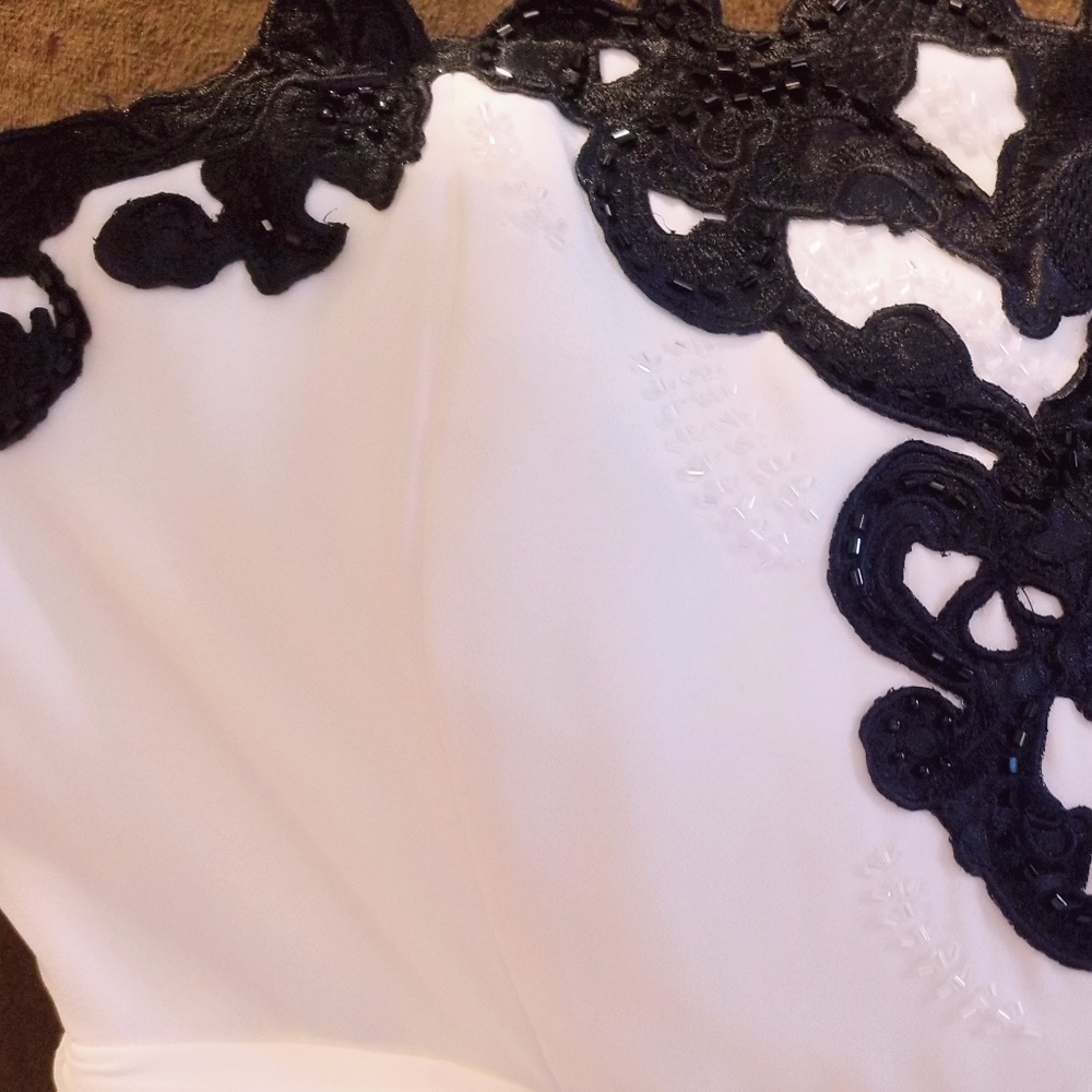 Dress - Picture 4 of 5